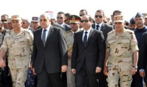 السيسي يتقدم جنازة الفريق صلاح حلبي قائد القوات المصرية في حرب تحرير الكويت