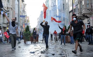 تركيا تعلن حظر التجوال في ست محافظات بسبب تصاعد المظاهرات