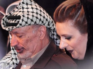 لزوجان عرفات: القائد الفلسطيني الراحل ياسر عرفات وزوجته السيدة سهى داوود الطويل عرفات ا 