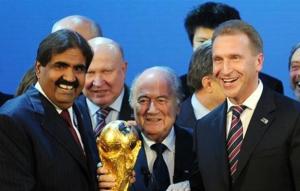 بلاتر .. قطر سوف تجرد من تنظيم كأس العالم،  2022