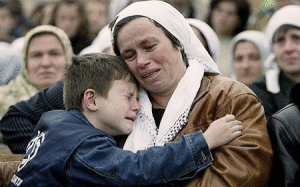 الذكرى ال 20 لحرب الإبادة التي شنها الصرب على مسلمي البوسنة ، واستشهد فيها 300 ألف مسلم ، واغتصبت فيها 60 ألف امرأة وطفلة