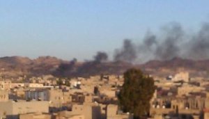 الحوثيون يقصفون بكثافة قرية حمة صرار برداع بالاسلحة الثقيلة