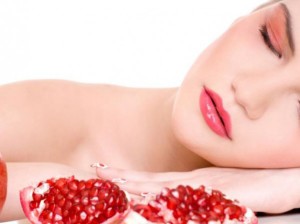 الرمان لجمال ونضارة البشرة