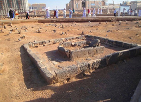 قبر ابراهيم بن الرسول محمد في مقبرة البقيع بالمدينة المنورة