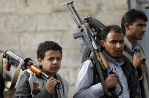 مقاتلون من الحوثيين اثناء مظاهرة في صنعاء