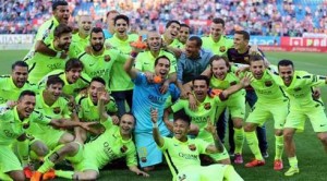 لاعبو برشلونة خلال الاحتفال بلقب الدوري الإسباني