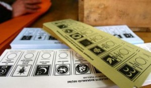Turkish citizens across the U.S. are heading for polling stations set up inside Turkish embassy and consulates to participate in Turkey's elections.