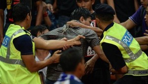 القبض على 25 مشجعا لتورطهم في أعمال شغب