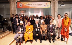 Group picture of the participants theHWPLDialogue of Scriptures in London