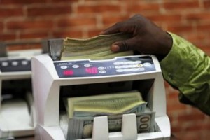 الدولار يرتفع بقوة بفعل بيانات الوظائف الأمريكية