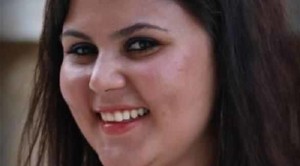 الشاعرة المصرية سارة علام
