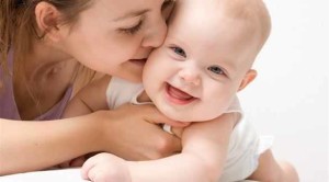 الوضع المناسب لنوم الصغير هو الاستلقاء على ظهره