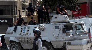 جانب من التكثيف الأمني بشوارع القاهرة