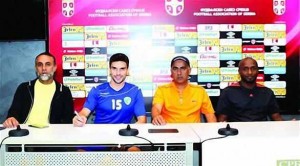 رودريغو بعد توقيعه عقد انضمامه إلى الإمارات