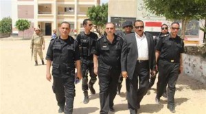 عناصر من الأمن المصري