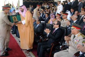 ولي ولي العهد السعودي في حفل تخريج للقوات الملسحة المصرية
