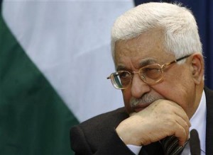 عباس: لا حوار الا مع من يعترفون بمنظمة التحرير الفلسطينية